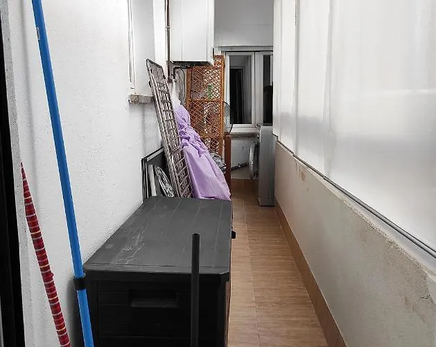 Acogedor Rincon Charro 75m2 Junto Al Corte Ingles Y Zona De Tapas De Van Dyck *