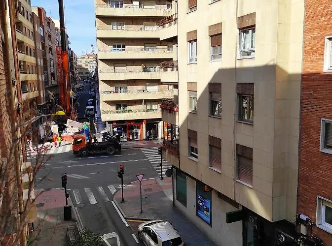 Acogedor Rincon Charro 75m2 Junto Al Corte Ingles Y Zona De Tapas De Van Dyck